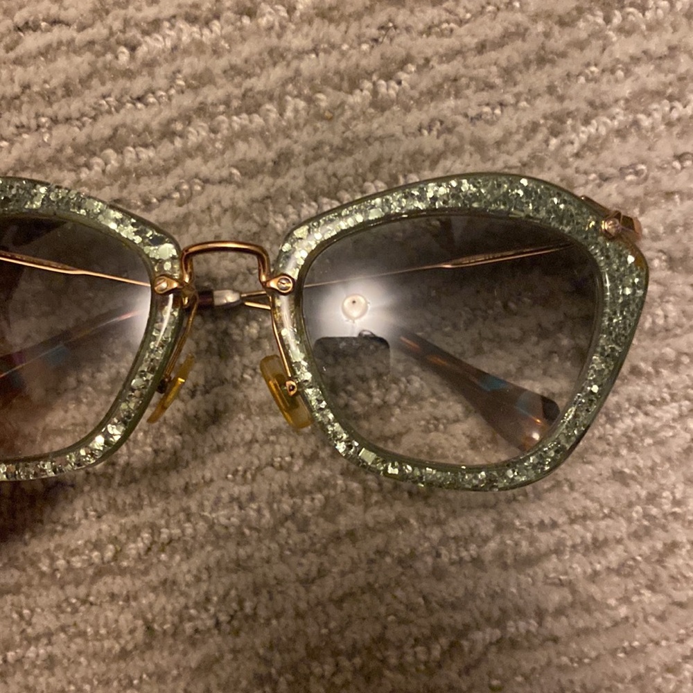 miu miu green sunglasses - Picture 4 of 5